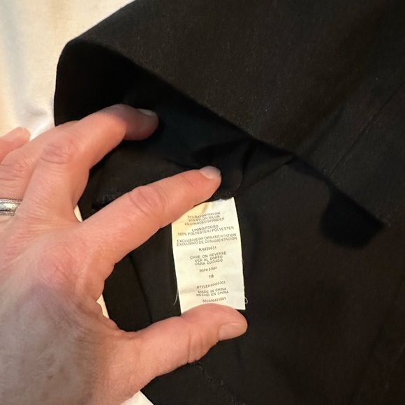 XOXO Ladies black mini skirt size 7/8 with pockets - Picture 7 of 8